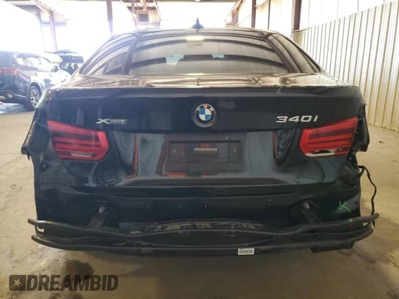 2017 BMW 3 Series 340i xDrive with VIN WBA8B7G51HNU37363, listed as a Copart auction lot 83963735 with 117,100 mi miles and Salvage title. Bid and sale history available at DreamBid. Image 6.