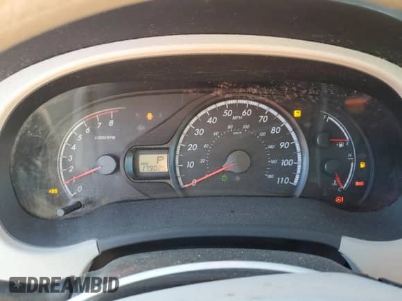 2011 Toyota Sienna z VIN 5TDKA3DC8BS007368, wystawiony jako Copart lot #82438315 z przebiegiem 179 025 mil mil oraz Czysty tytuł • Clean title. Historia ofert i sprzedaży dostępna na DreamBid. Obrazek 9.