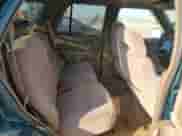 1996 Chevrolet Blazer with VIN 1GNDT13W3T2262402, listed as a Copart auction lot 62677515 with 168,312 mi miles and Salvage title. Bid and sale history available at DreamBid. Image 10.