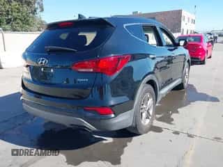 2018 Hyundai Santa Fe 2.4L z VIN 5NMZU3LB1JH098578, wystawiony jako IAAI lot #43506378 z przebiegiem 126 318 mil mil oraz . Historia ofert i sprzedaży dostępna na DreamBid. Obrazek 4.