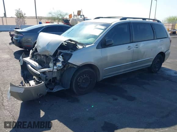 2005 Toyota Sienna CE with VIN 5TDZA23CX5S288782, listed as a IAAI auction lot 42991430 with 220,506 mi miles and . Bid and sale history available at DreamBid. Image 2.