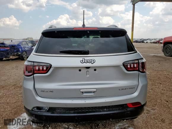 2025 Jeep Compass Limited with VIN 3C4NJDCN7ST561187, listed as a Copart auction lot 71038325 with 13,399 mi miles and Non repairable. Bid and sale history available at DreamBid. Image 6.