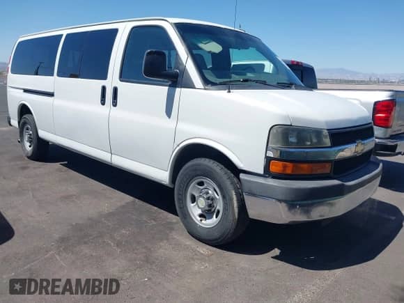 2015 Chevrolet Express Passenger LT with VIN 1GAZG1FG1F1111830, listed as a IAAI auction lot 42860261 with 99,750 mi miles and . Bid and sale history available at DreamBid. Image 1.