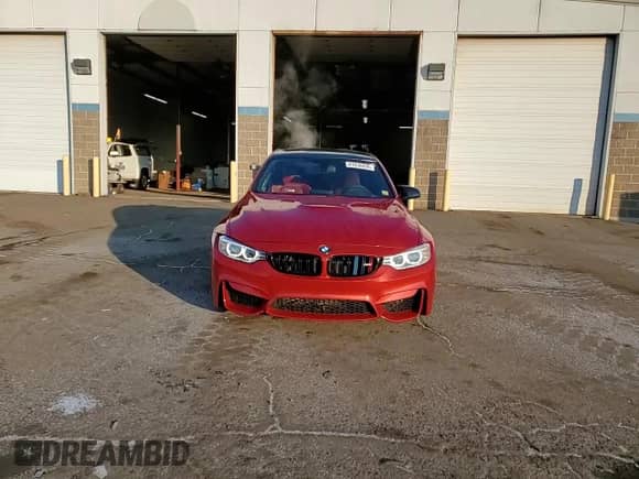 2015 BMW M3 z VIN WBS3C9C59FP804936, wystawiony jako Copart lot #87036694 z przebiegiem 92 518 mil mil oraz Nie do naprawy • Non repairable. Historia ofert i sprzedaży dostępna na DreamBid. Obrazek 14.