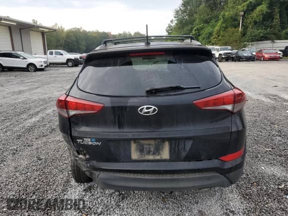 2016 Hyundai Tucson SE with VIN KM8J33A43GU200383, listed as a Copart auction lot 70841315 with 216,232 mi miles and Salvage title. Bid and sale history available at DreamBid. Image 6.