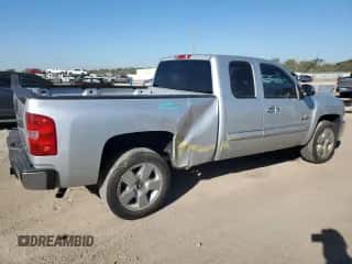 2013 Chevrolet Silverado 1500 LT z VIN 1GCRCSE06DZ106537, wystawiony jako Copart lot #86861125 z przebiegiem 118 938 mil mil oraz Szkoda całkowita • Salvage title. Historia ofert i sprzedaży dostępna na DreamBid. Obrazek 3.