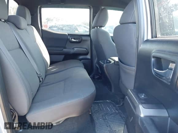 2019 Toyota Tacoma SR с VIN 3TMCZ5AN2KM282555, выставлен на аукционе IAAI как лот 43535063 с пробегом 83 373 миль миль и . История ставок и продаж доступна на DreamBid. Изображение 8.