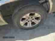 2000 Chevrolet Silverado 1500 LS z VIN 1GCEC19TXYZ138247, wystawiony jako Copart lot #65799485 z przebiegiem 291 219 mil mil oraz Szkoda całkowita • Salvage title. Historia ofert i sprzedaży dostępna na DreamBid. Obrazek 2.