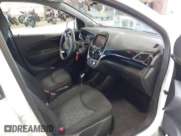 2020 Chevrolet Spark LT с VIN KL8CD6SA6LC421226, выставлен на аукционе IAAI как лот 43268346 с пробегом 106 175 миль миль и . История ставок и продаж доступна на DreamBid. Изображение 5.