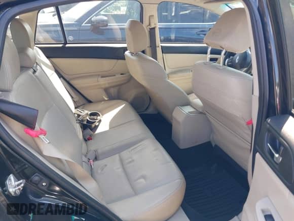 2014 Subaru Impreza Special Sports Limited z VIN JF1GPAU6XE8236233, wystawiony jako IAAI lot #42645123 z przebiegiem 144 201 mil mil oraz . Historia ofert i sprzedaży dostępna na DreamBid. Obrazek 8.