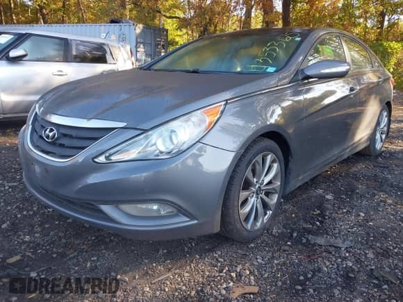 2012 Hyundai Sonata SE z VIN 5NPEC4AB6CH497552, wystawiony jako IAAI lot #43533625 z przebiegiem 184 207 mil mil oraz . Historia ofert i sprzedaży dostępna na DreamBid. Obrazek 2.