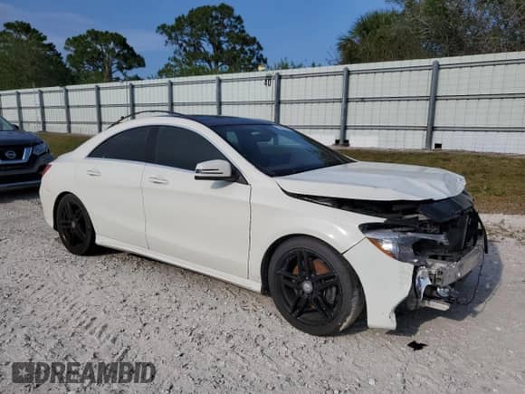 2017 Mercedes-Benz CLA 250 с VIN WDDSJ4EB2HN492946, выставлен на аукционе Copart как лот 53809695 с пробегом 137 393 миль миль и Списание • Salvage title. История ставок и продаж доступна на DreamBid. Изображение 4.