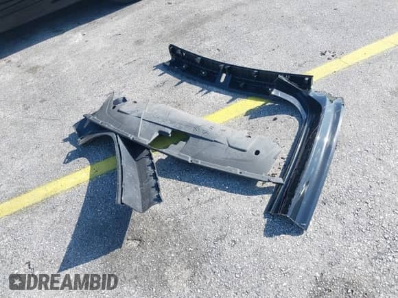 2024 Volkswagen Tiguan SE with VIN 3VVNB7AX2RM196698, listed as a IAAI auction lot 42895423 with 9,612 mi miles and . Bid and sale history available at DreamBid. Image 12.