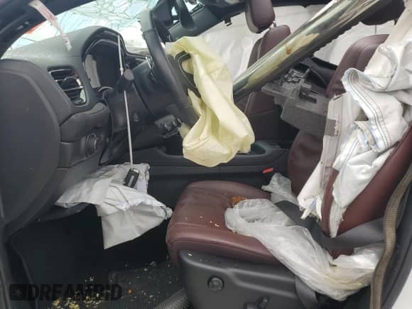 2024 Dodge Durango R/T Plus with VIN 1C4SDJCT2RC238162, listed as a Copart auction lot 69205495 with 3,020 mi miles and Salvage title. Bid and sale history available at DreamBid. Image 7.