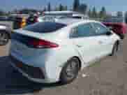 2020 Hyundai Ioniq SE with VIN KMHC75LC5LU242707, listed as a IAAI auction lot 43242595 with 90,468 mi miles and . Bid and sale history available at DreamBid. Image 4.