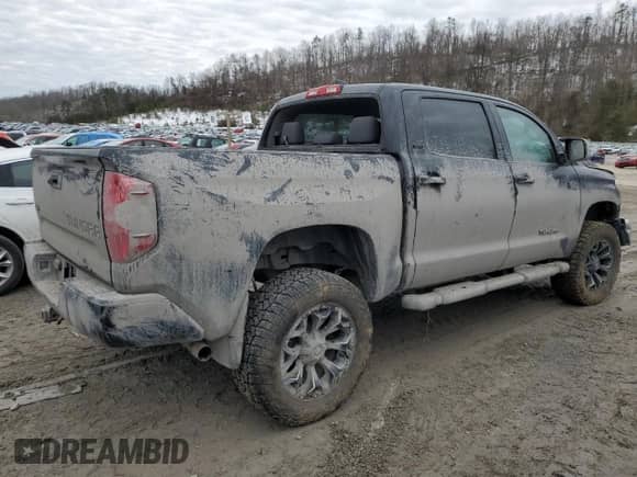 2020 Toyota Tundra SR5 with VIN 5TFDY5F10LX905664, listed as a Copart auction lot 43114045 with 59,322 mi miles and Salvage title. Bid and sale history available at DreamBid. Image 3.