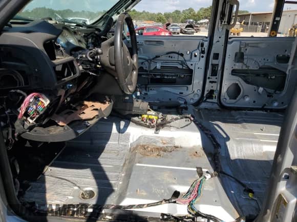 2010 Chevrolet Suburban LT with VIN 1GNUCJE00AR135278, listed as a Copart auction lot 66456925 with Not provided miles and Salvage title. Bid and sale history available at DreamBid. Image 7.