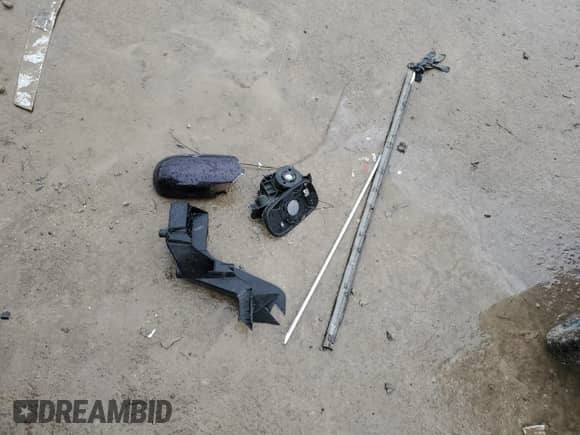 2007 Hyundai Azera SE с VIN KMHFC46F37A185813, выставлен на аукционе Copart как лот 86519194 с пробегом 162 458 миль миль и Списание • Salvage title. История ставок и продаж доступна на DreamBid. Изображение 12.