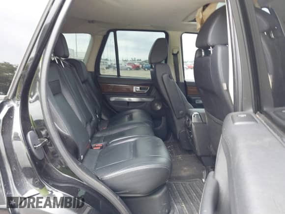 2010 Land Rover Range Rover Sport HSE with VIN SALSF2D44AA223999, listed as a IAAI auction lot 42172188 with 212,259 mi miles and . Bid and sale history available at DreamBid. Image 8.