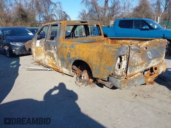 2013 Ram 1500 Tradesman z VIN 1C6RR7FT1DS645720, wystawiony jako IAAI lot #41093115 z przebiegiem Nie podano mil oraz . Historia ofert i sprzedaży dostępna na DreamBid. Obrazek 3.