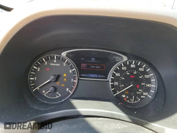 2018 Nissan Pathfinder SV with VIN 5N1DR2MNXJC673589, listed as a Copart auction lot 83897515 with 134,902 mi miles and Salvage title. Bid and sale history available at DreamBid. Image 9.