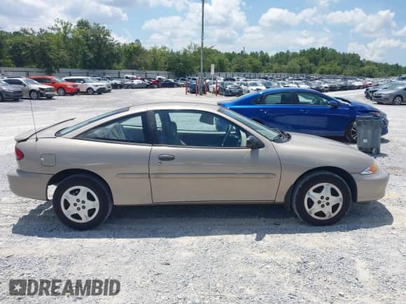 2000 Chevrolet Cavalier z VIN 1G1JC1241Y7123917, wystawiony jako IAAI lot #42683589 z przebiegiem 74 267 mil mil oraz . Historia ofert i sprzedaży dostępna na DreamBid. Obrazek 13.