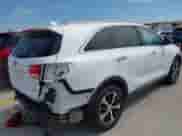 2017 Kia Sorento EX with VIN 5XYPH4A58HG290700, listed as a IAAI auction lot 42241148 with 121,227 mi miles and . Bid and sale history available at DreamBid. Image 4.