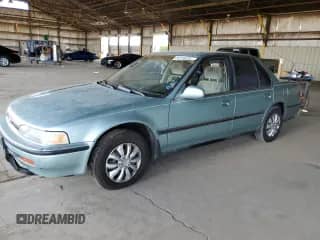 1992 Honda Accord LX z VIN JHMCB7657NC026120, wystawiony jako Copart lot #81516735 z przebiegiem 176 004 mil mil oraz Szkoda całkowita • Salvage title. Historia ofert i sprzedaży dostępna na DreamBid. Obrazek 1.