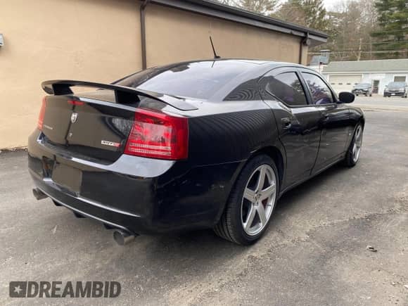 2008 Dodge Charger SRT-8 с VIN 2B3LA73W08H150301, выставлен на аукционе Copart как лот 75657624 с пробегом 152 591 миль миль и Чистый • Clean title. История ставок и продаж доступна на DreamBid. Изображение 4.