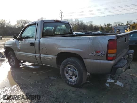 1999 Chevrolet Silverado 1500 LS с VIN 1GCEK14T7XZ160859, выставлен на аукционе Copart как лот 84849844 с пробегом 210 899 миль миль и Списание • Salvage title. История ставок и продаж доступна на DreamBid. Изображение 2.