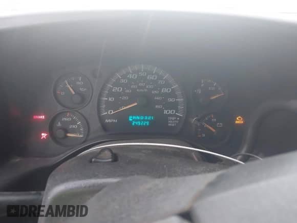 2006 Chevrolet Express Passenger with VIN 1GNFG15X661121305, listed as a IAAI auction lot 42100219 with 249,229 mi miles and . Bid and sale history available at DreamBid. Image 7.