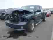 2014 Ram 1500 Express z VIN 1C6RR6FT5ES416548, wystawiony jako IAAI lot #41518392 z przebiegiem 127 336 mil mil oraz . Historia ofert i sprzedaży dostępna na DreamBid. Obrazek 2.