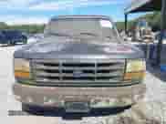 1992 Ford F-150 z VIN 1FTDF15Y1NLA51467, wystawiony jako IAAI lot #43498508 z przebiegiem 63 809 mil mil oraz . Historia ofert i sprzedaży dostępna na DreamBid. Obrazek 6.