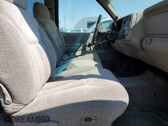 1997 GMC Sierra 1500 с VIN 2GTEK19R9V1560487, выставлен на аукционе Copart как лот 71179265 с пробегом 345 587 миль миль и Списание • Salvage title. История ставок и продаж доступна на DreamBid. Изображение 7.