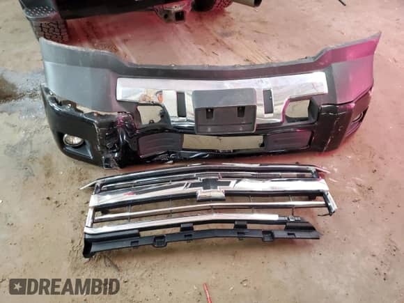 2018 Chevrolet Silverado 2500HD High Country с VIN 1GC1KXEY0JF157645, выставлен на аукционе Copart как лот 68149185 с пробегом 124 791 миль миль и Списание • Salvage title. История ставок и продаж доступна на DreamBid. Изображение 12.