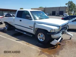 2000 Dodge 2500 with VIN 1B7KC2361YJ148871, listed as a IAAI auction lot 42182630 with Not provided miles and . Bid and sale history available at DreamBid. Image 1.