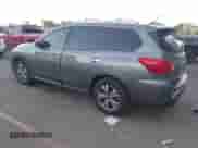 2018 Nissan Pathfinder SV z VIN 5N1DR2MM8JC612670, wystawiony jako IAAI lot #42872188 z przebiegiem 111 811 mil mil oraz . Historia ofert i sprzedaży dostępna na DreamBid. Obrazek 3.