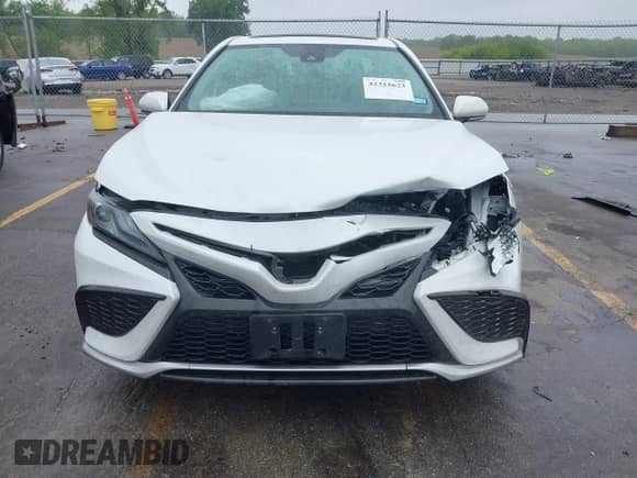 2023 Toyota Camry Hybrid XSE с VIN 4T1K31AK1PU603690, выставлен на аукционе IAAI как лот 42315623 с пробегом 46 954 миль миль и . История ставок и продаж доступна на DreamBid. Изображение 6.