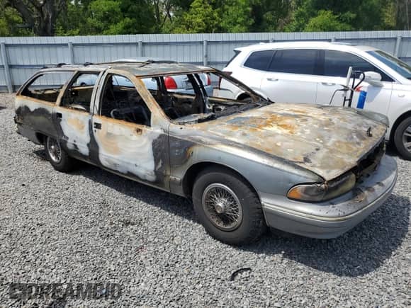 1994 Chevrolet Caprice с VIN 1G1BL82P3RR151313, выставлен на аукционе Copart как лот 51115925 с пробегом Не указан миль и На запчасти • Non repairable. История ставок и продаж доступна на DreamBid. Изображение 4.