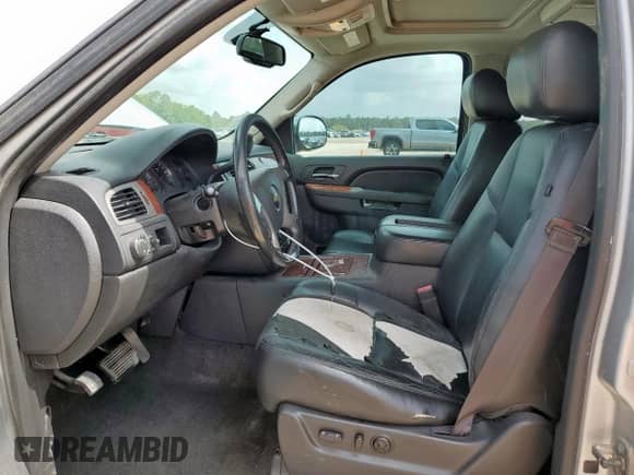 2013 Chevrolet Tahoe LTZ с VIN 1GNSCCE09DR171610, выставлен на аукционе Copart как лот 62871555 с пробегом 151 842 миль миль и Чистый • Clean title. История ставок и продаж доступна на DreamBid. Изображение 7.