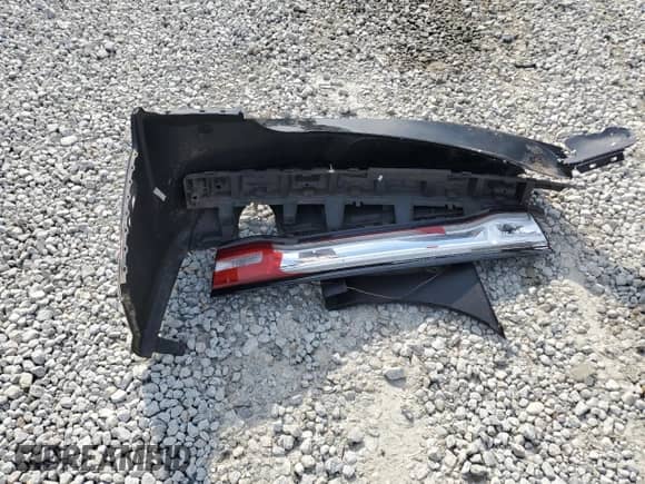 2013 Dodge Charger SRT-8 Super Bee with VIN 2C3CDXGJ3DH555538, listed as a Copart auction lot 51981655 with 119,698 mi miles and Salvage title. Bid and sale history available at DreamBid. Image 12.