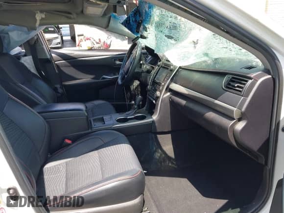 2015 Toyota Camry LE с VIN 4T1BD1FK8FU161558, выставлен на аукционе IAAI как лот 42422013 с пробегом 135 607 миль миль и . История ставок и продаж доступна на DreamBid. Изображение 5.