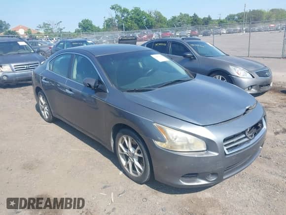 2014 Nissan Maxima SV z VIN 1N4AA5AP7EC906006, wystawiony jako IAAI lot #42411784 z przebiegiem 192 504 mil mil oraz . Historia ofert i sprzedaży dostępna na DreamBid. Obrazek 1.