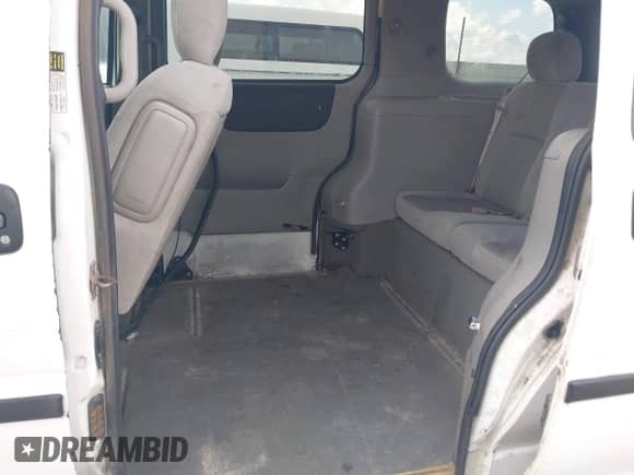 2006 Chevrolet Uplander LS Fleet z VIN 1GBDV13L26D136716, wystawiony jako IAAI lot #42631588 z przebiegiem 313 515 mil mil oraz . Historia ofert i sprzedaży dostępna na DreamBid. Obrazek 8.