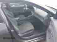 2025 Hyundai Elantra SEL Convenience с VIN KMHLS4DG5SU920820, выставлен на аукционе IAAI как лот 43276415 с пробегом 13 387 миль миль и . История ставок и продаж доступна на DreamBid. Изображение 5.