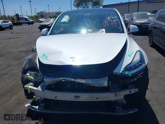 2022 Tesla Model Y Long Range z VIN 7SAYGDEE3NF363270, wystawiony jako IAAI lot #42708934 z przebiegiem 39 994 mil mil oraz . Historia ofert i sprzedaży dostępna na DreamBid. Obrazek 13.