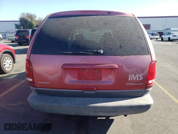 1996 Dodge Caravan LE with VIN 1B4GP54L3TB330927, listed as a Copart auction lot 76597484 with 108,568 mi miles and Clean title. Bid and sale history available at DreamBid. Image 6.
