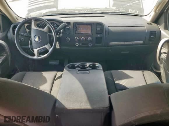 2010 Chevrolet Silverado 2500HD LT с VIN 1GC4KXBG9AF148595, выставлен на аукционе Copart как лот 59673455 с пробегом 208 076 миль миль и Списание • Salvage title. История ставок и продаж доступна на DreamBid. Изображение 8.