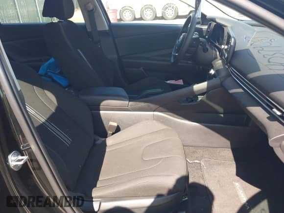 2023 Hyundai Elantra SEL с VIN KMHLM4AG5PU613265, выставлен на аукционе IAAI как лот 40379033 с пробегом 7 836 миль миль и . История ставок и продаж доступна на DreamBid. Изображение 5.