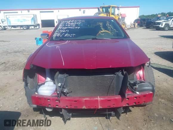 2014 Chrysler 300 C with VIN 2C3CCAEG7EH278319, listed as a IAAI auction lot 42500700 with 184,069 mi miles and . Bid and sale history available at DreamBid. Image 13.